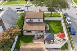 1134 Rosegold St, Franklin Square, NY 11010 - Photo 27