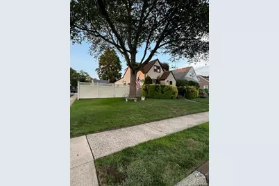 1134 Rosegold Street, Franklin Square, NY 11010 - Photo 5