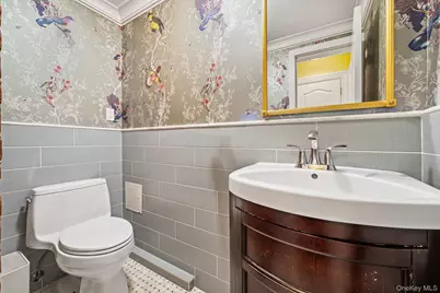 191 Dunwoodie Street, Yonkers, NY 10704 - Photo 17