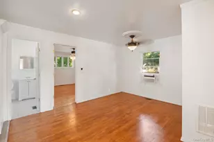 11 McGowan Ln, Central Islip, NY 11722 - Photo 7