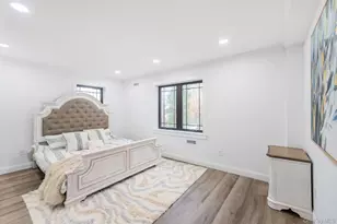 165-15 Cross Island Pkwy, Whitestone, NY 11357 - Photo 17