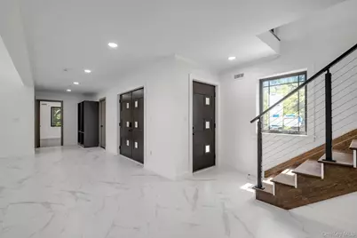 16515 Cross Island Parkway, Whitestone, NY 11357 - Photo 5