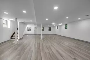 165-15 Cross Island Pkwy, Whitestone, NY 11357 - Photo 37