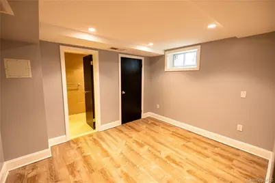 1035 Wool Avenue, Franklin Square, NY 11010 - Photo 15