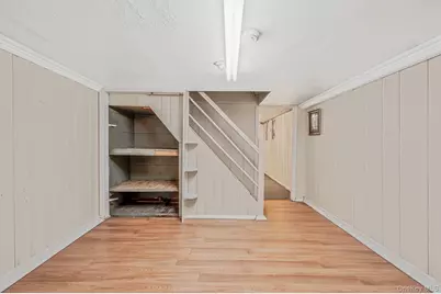 236 Jackson Avenue, Mineola, NY 11501 - Photo 29