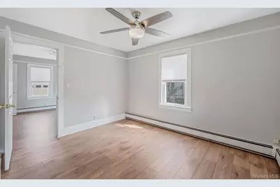 236 Jackson Avenue, Mineola, NY 11501 - Photo 7