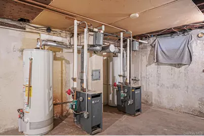 236 Jackson Avenue, Mineola, NY 11501 - Photo 31