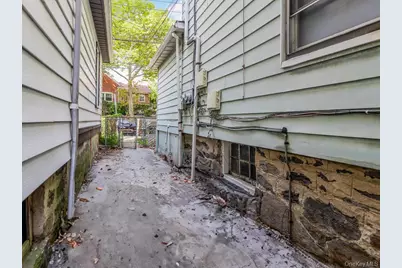 557 S 5th Avenue, Mount Vernon, NY 10550 - Photo 25