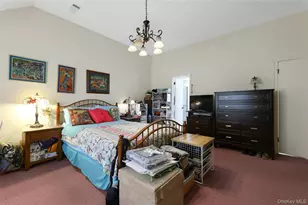 180 Treetop Cir, Nanuet, NY 10954 - Photo 15