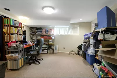 180 Treetop Circle, Nanuet, NY 10954 - Photo 21