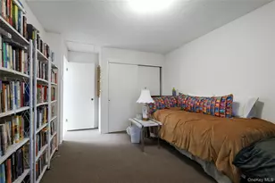 180 Treetop Cir, Nanuet, NY 10954 - Photo 19