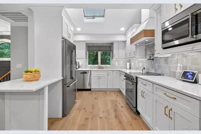 140 Ocean Avenue, Northport, NY 11768 - Photo 3