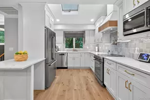 140 Ocean Ave, Northport, NY 11768 - Photo 3