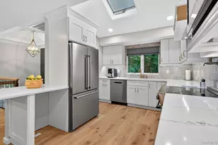 140 Ocean Ave, Northport, NY 11768 - Photo 5