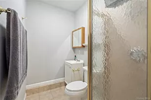 8 Beaumont Ln, Lake Grove, NY 11755 - Photo 33