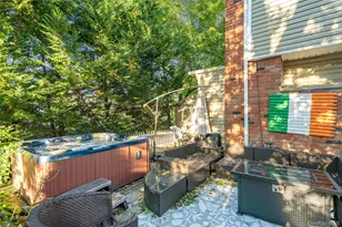 8 Beaumont Ln, Lake Grove, NY 11755 - Photo 39