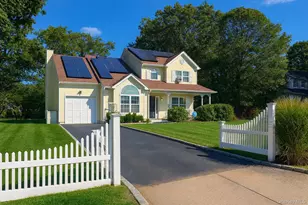 30 Howard Dr, Coram, NY 11727 - Photo 3