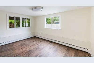 22 Brian Drive, East Islip, NY 11730 - Photo 15