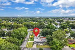 14 Garden Ct, Bay Shore, NY 11706 - Photo 5