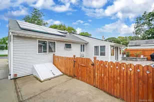 14 Garden Ct, Bay Shore, NY 11706 - Photo 31