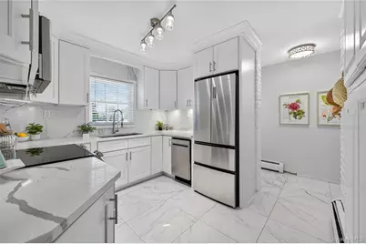 11 Foster Lane, Westbury, NY 11590 - Photo 15