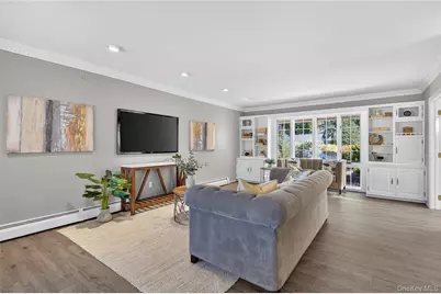 11 Foster Lane, Westbury, NY 11590 - Photo 5