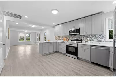 549 Emerson Avenue, Baldwin, NY 11510 - Photo 11