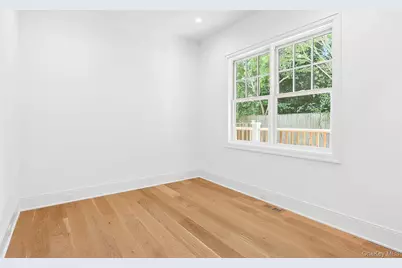 69 Halsey Street, Southampton, NY 11968 - Photo 9