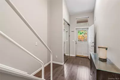 154 Hidden Ridge Drive, Syosset, NY 11791 - Photo 3