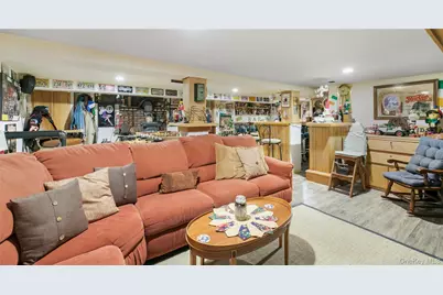 22 3rd Avenue, Central Islip, NY 11722 - Photo 11