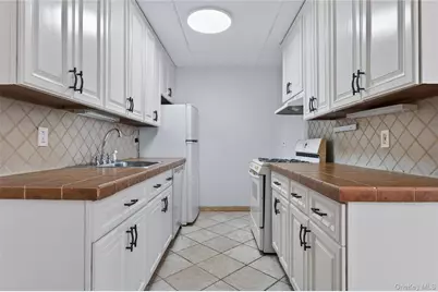 135 Post Avenue #5T, Westbury, NY 11590 - Photo 17