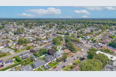 203 N Manhattan Avenue, Massapequa, NY 11758 - Photo 9