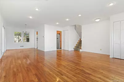 270 Pembrook Drive, Yonkers, NY 10710 - Photo 7