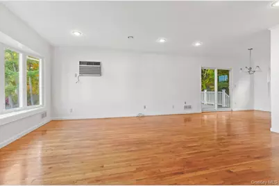 270 Pembrook Drive, Yonkers, NY 10710 - Photo 5