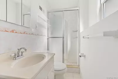 270 Pembrook Drive, Yonkers, NY 10710 - Photo 23