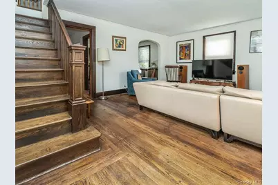 6 4th Road, Great Neck, NY 11021 - Photo 9