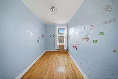 7285 Yellowstone Blvd, Forest Hills, NY 11375 - Photo 17