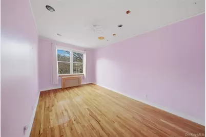 7285 Yellowstone Blvd, Forest Hills, NY 11375 - Photo 15