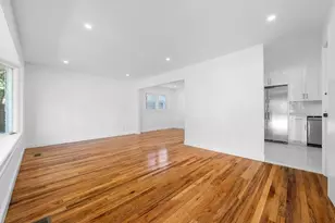 9 Grayston St, Westbury, NY 11590 - Photo 3