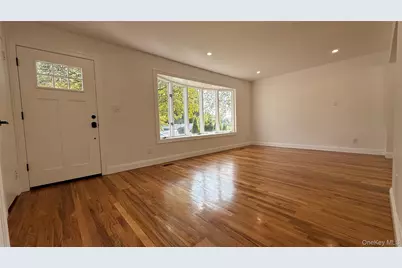 9 Grayston Street, Westbury, NY 11590 - Photo 41