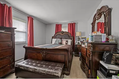 7 Bennett Court, Copiague, NY 11726 - Photo 17