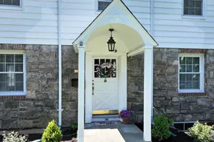 32 Biltmore Ave, Yonkers, NY 10710 - Photo 3