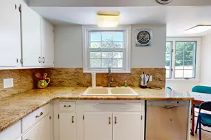 32 Biltmore Ave, Yonkers, NY 10710 - Photo 13