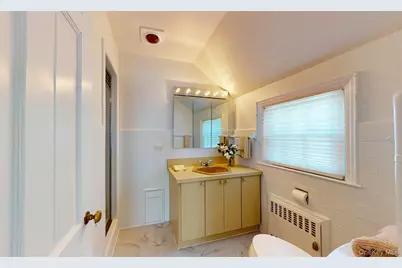 32 Biltmore Avenue, Yonkers, NY 10710 - Photo 25
