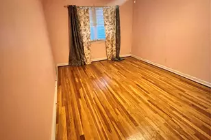 1047 E 217th St, Bronx, NY 10469 - Photo 13