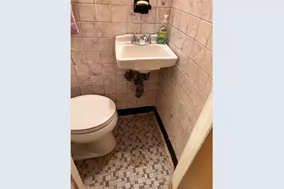 1047 E 217th Street, Bronx, NY 10469 - Photo 17