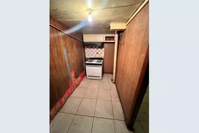 1047 E 217th Street, Bronx, NY 10469 - Photo 21