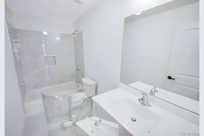 65 Gray Avenue, Medford, NY 11763 - Photo 7