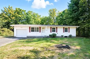 38 Marshall Rd, Hyde Park, NY 12538 - Photo 3