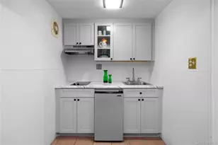 25-70 49th St, Astoria, NY 11103 - Photo 15